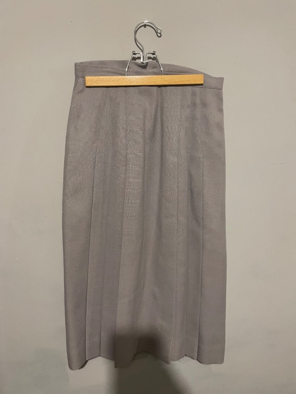 Jos A Bank Clothiers women’s size 10 grey suit - Picture 4 of 4